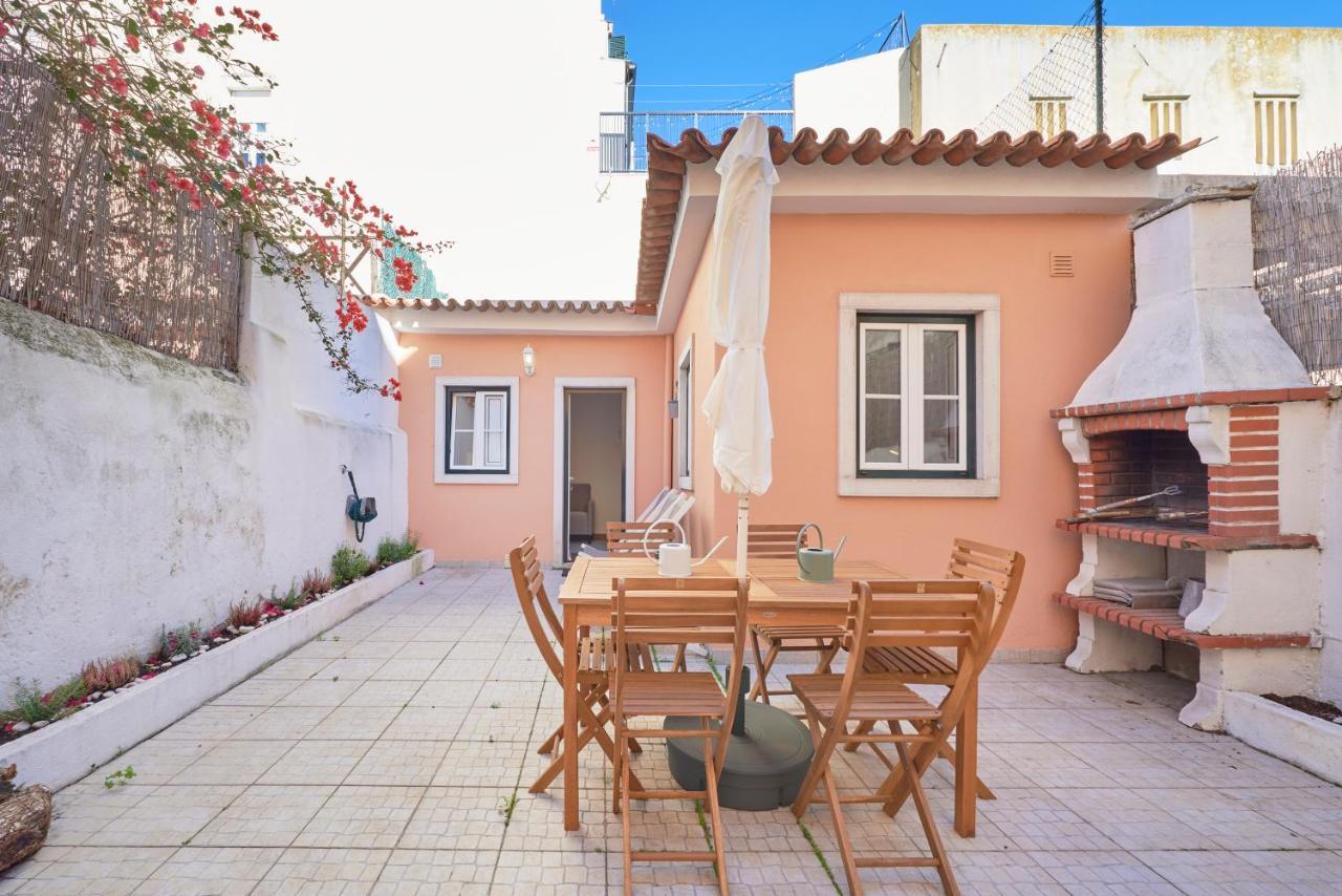 Amazing Terrace And Riverview In Historical Lissabon Buitenkant foto