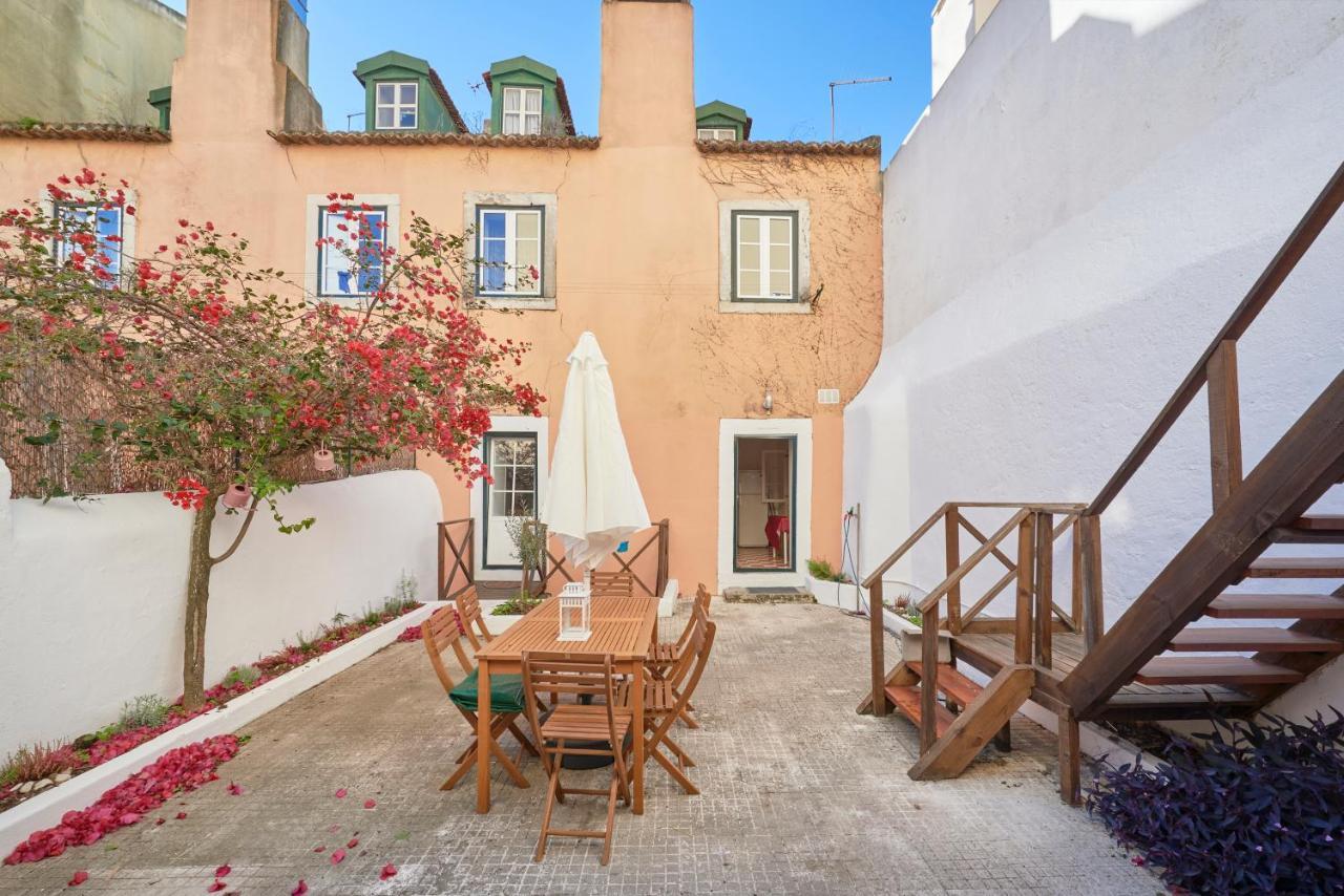 Amazing Terrace And Riverview In Historical Lissabon Buitenkant foto